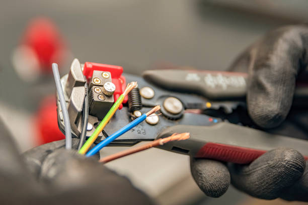 Best Commercial Electrician Services  in Mcminnville, OR
